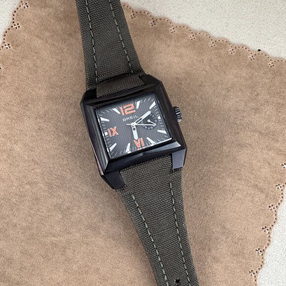 Spectacular Breil Milano BW0259 Asymmetrical Rectangular Orange Arabic Numerals - Picture 6 of 9